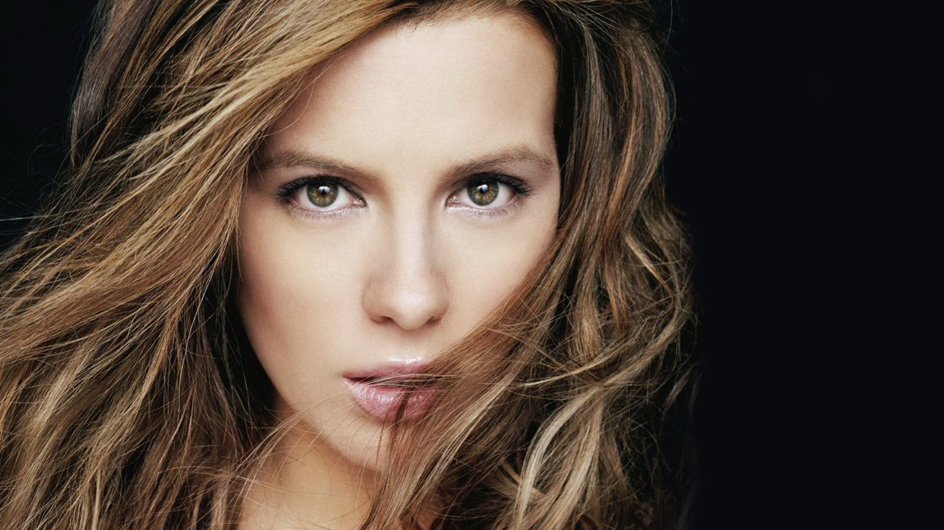Kate Beckinsale 凱特·貝金賽爾 美女壁紙(二) #19 - 1366x768