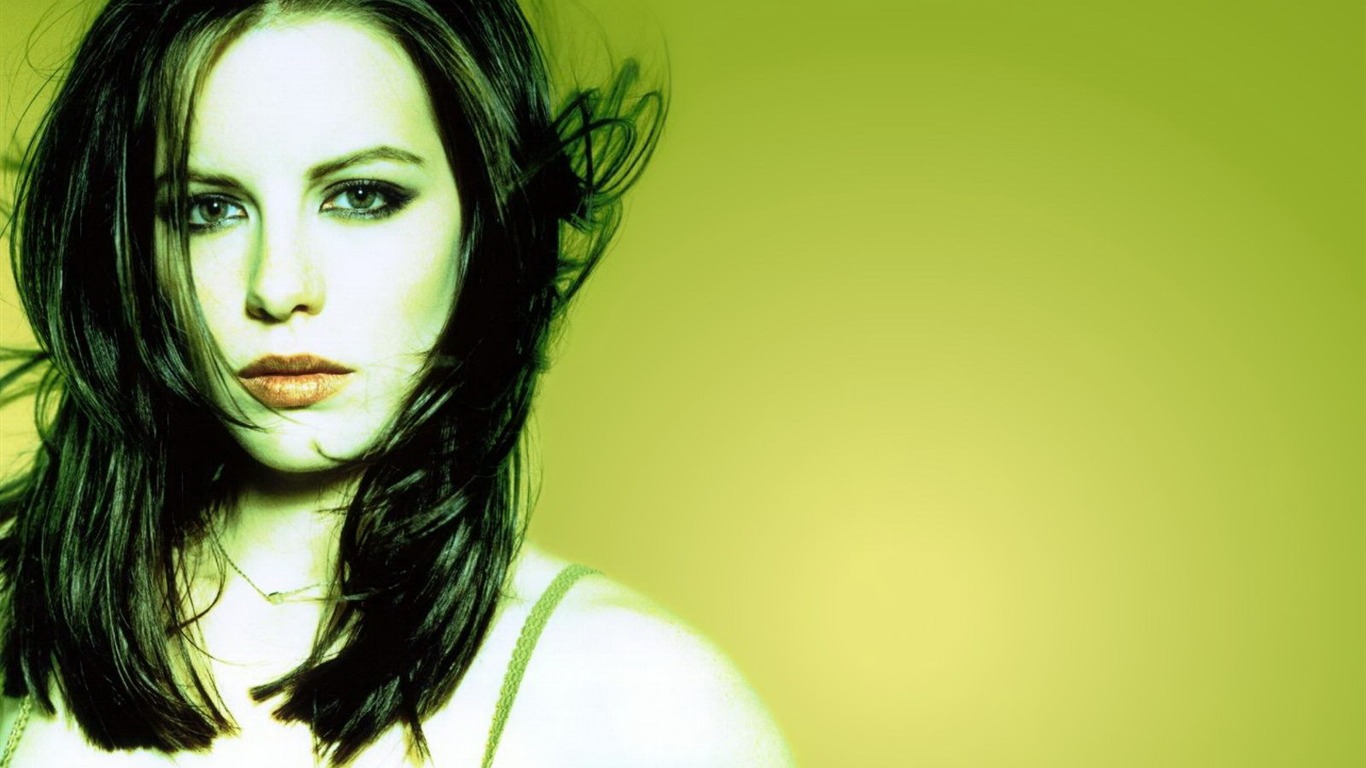 Kate Beckinsale krásnou tapetu (2) #29 - 1366x768
