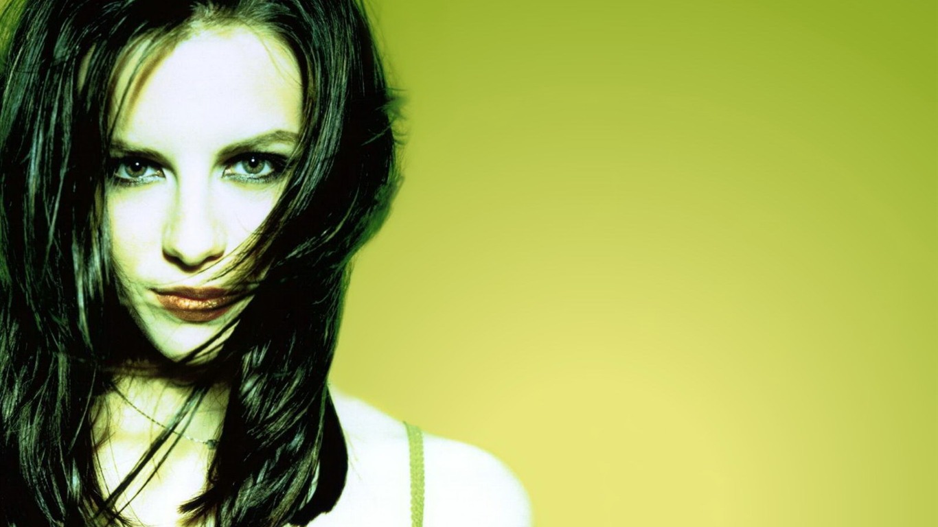 Kate Beckinsale krásnou tapetu (2) #30 - 1366x768