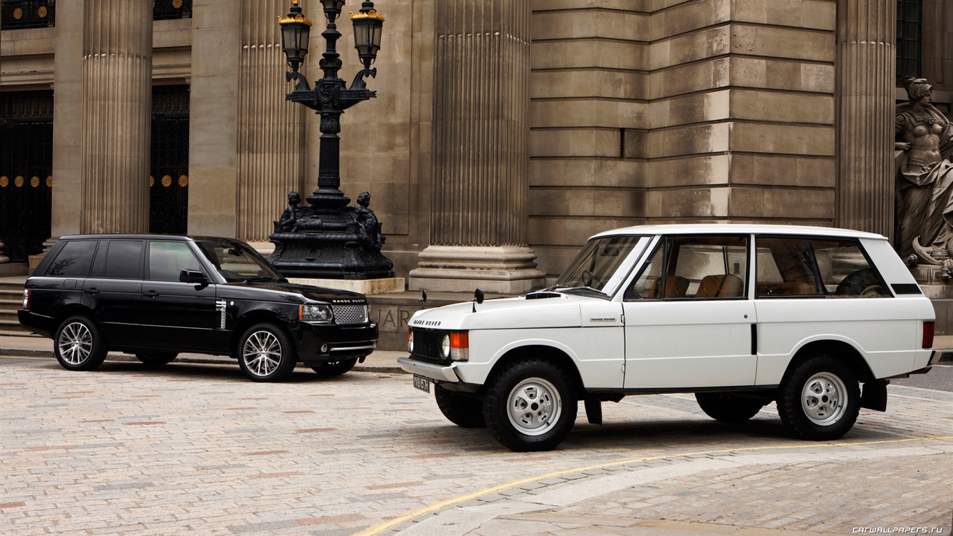 Land Rover Range Rover Black Edition - 2011 HD wallpaper #11 - 1366x768