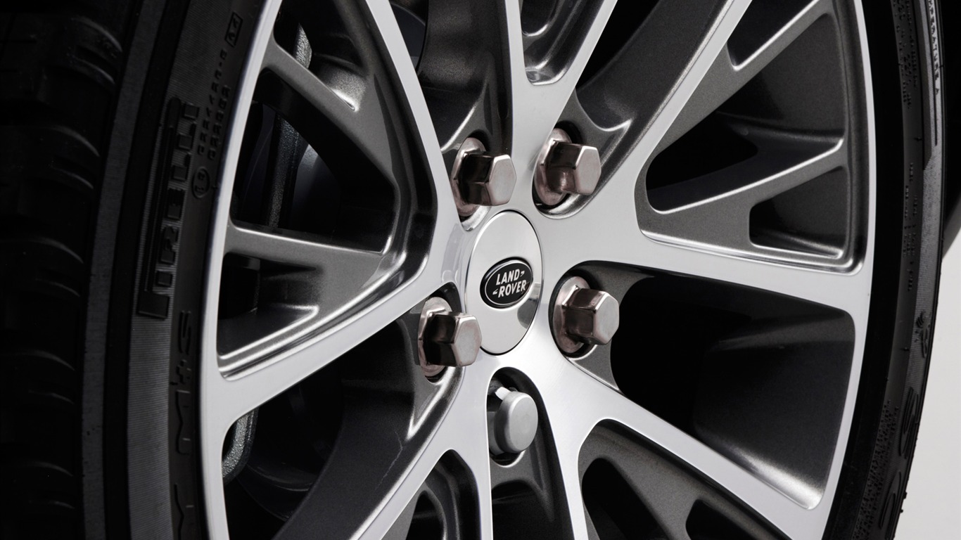 Land Rover Range Rover Black Edition - 2011 HD wallpaper #25 - 1366x768