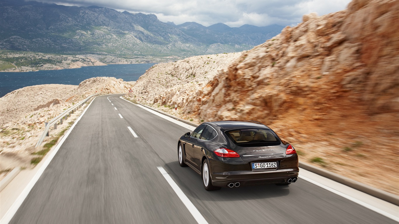 Porsche Panamera S - 2009 HD tapetu #8 - 1366x768