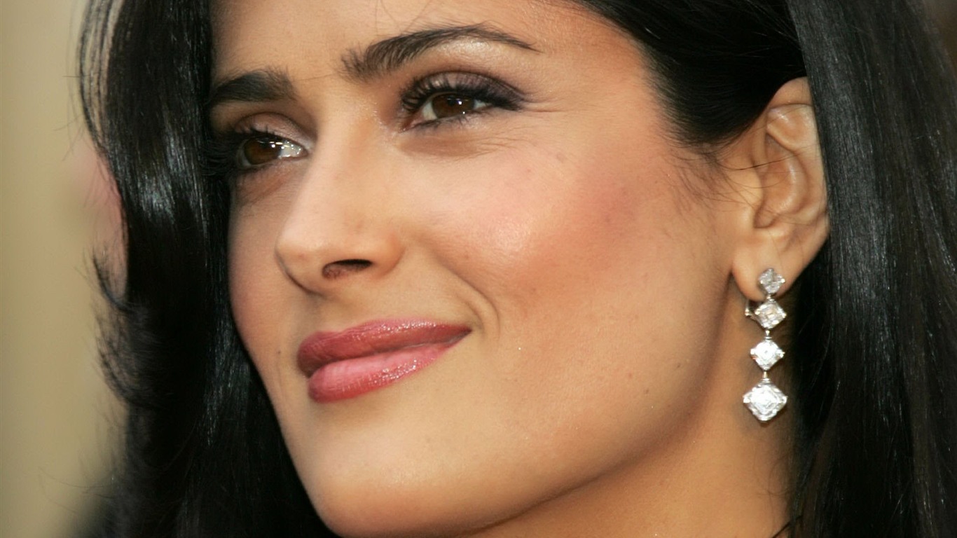 Salma Hayek hermoso fondo de pantalla (2) #19 - 1366x768