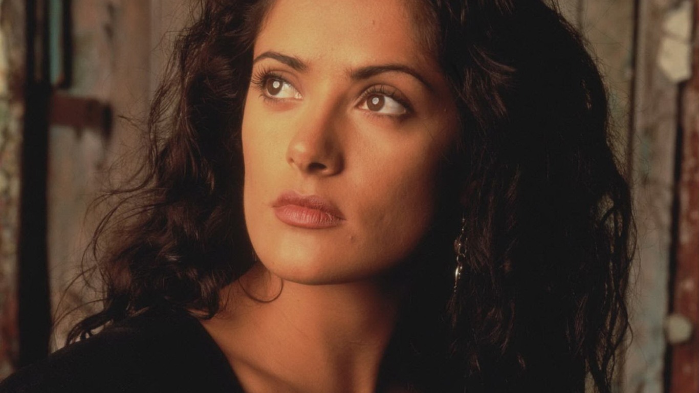 Salma Hayek beautiful wallpaper (2) #34 - 1366x768