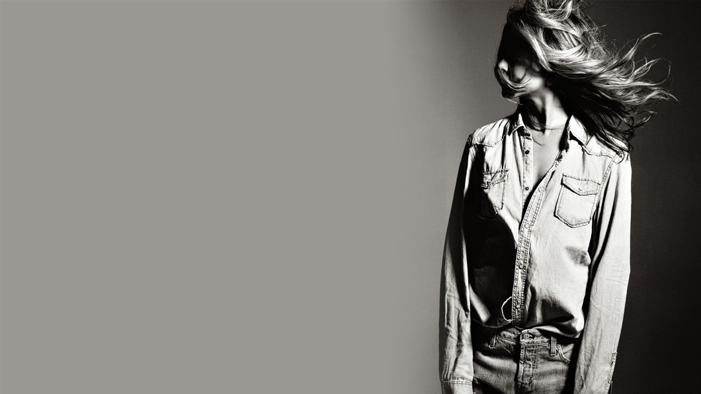 Jennifer Aniston tapety krásná #8 - 1366x768