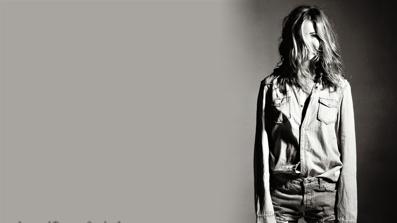 Jennifer Aniston tapety krásná #9 - 1366x768