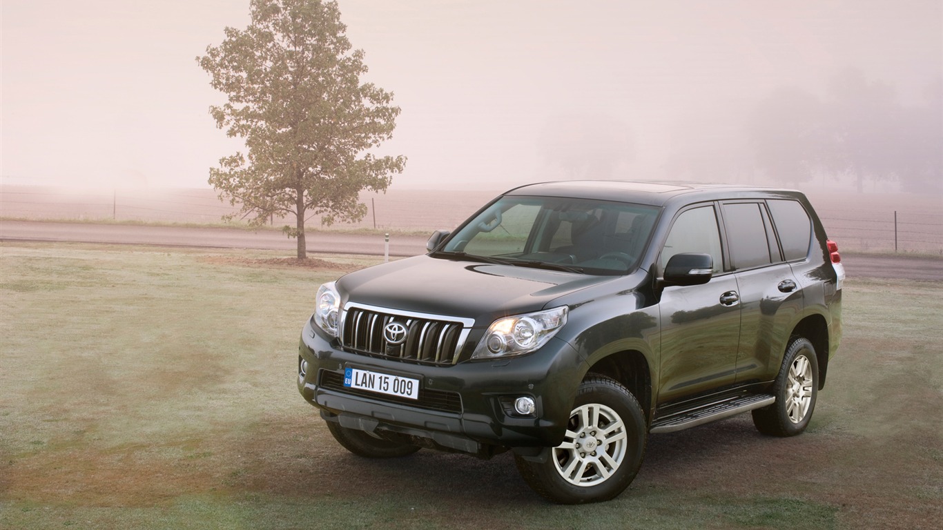 Toyota Land Cruiser Prado - 2009 HD wallpaper #22 - 1366x768