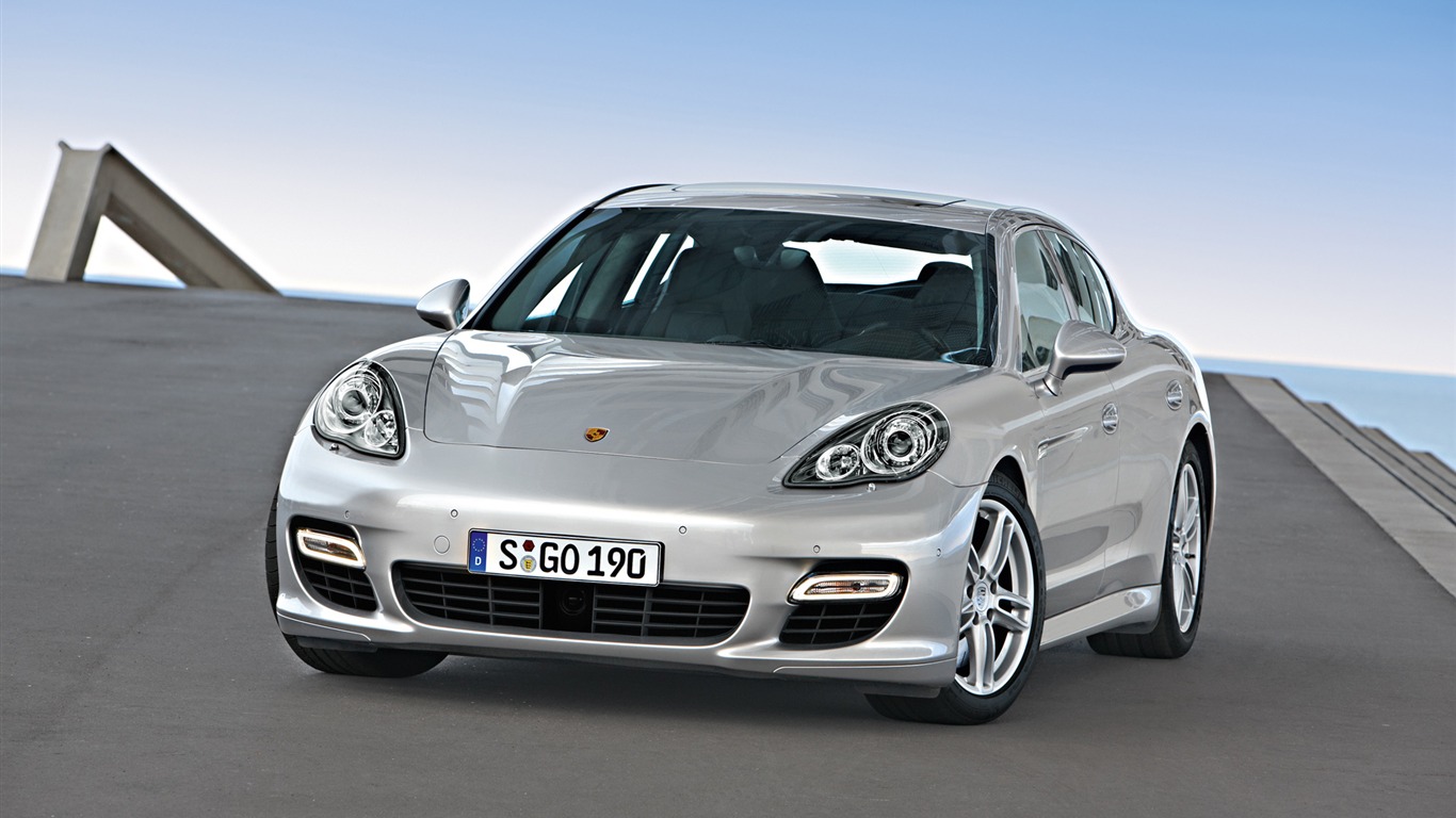 포르쉐 Panamera 터보 - 2009의 HD 벽지 #32 - 1366x768