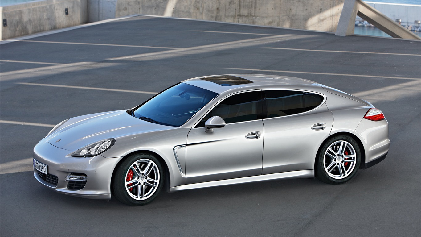 Porsche Panamera Turbo - 2009 保时捷33 - 1366x768