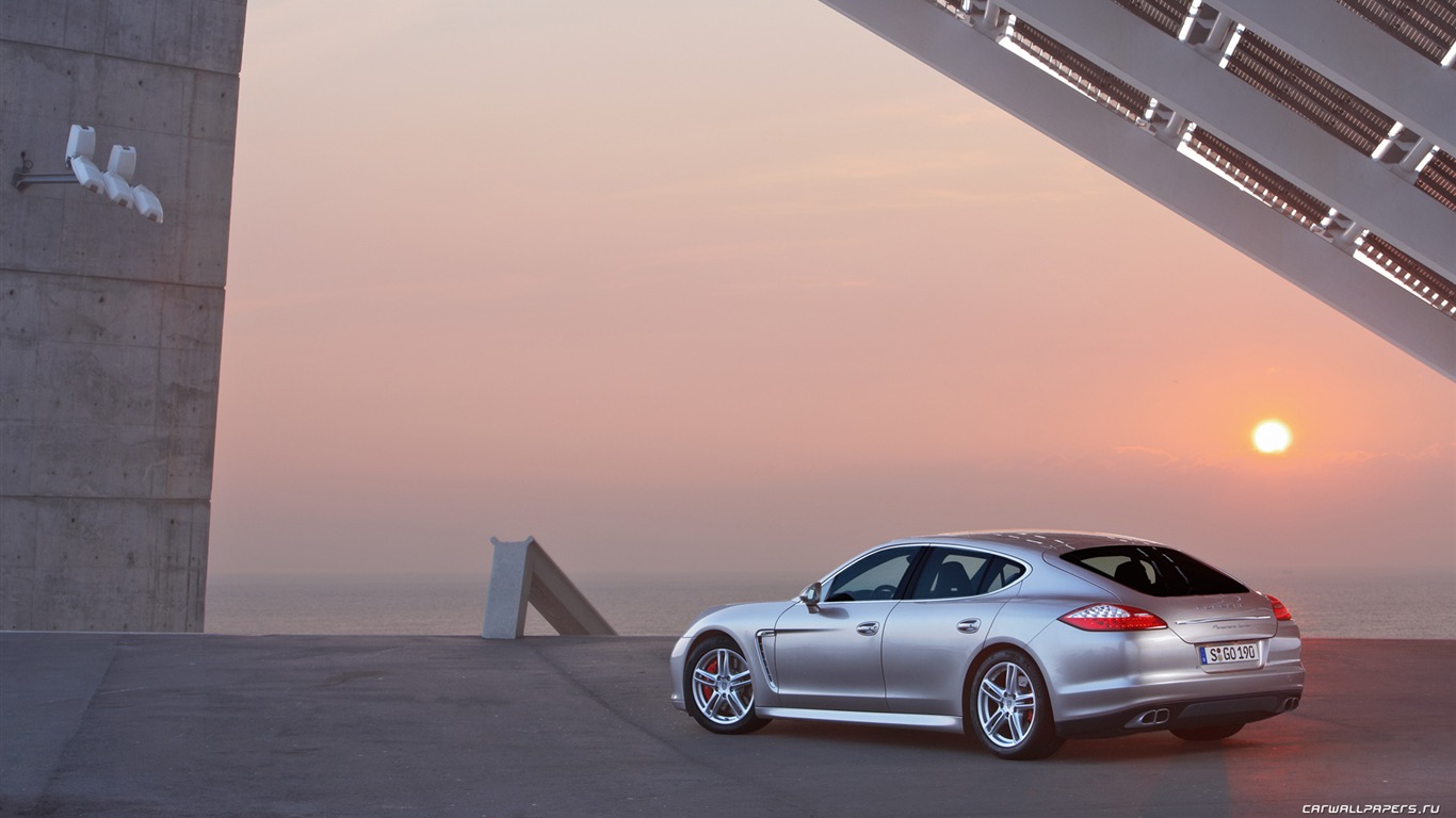 Porsche Panamera Turbo - 2009 HD wallpaper #47 - 1366x768