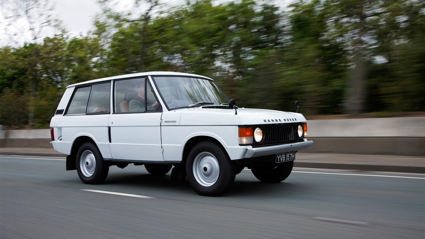 Land Rover Range Rover 3door HD wallpaper #10 - 1366x768