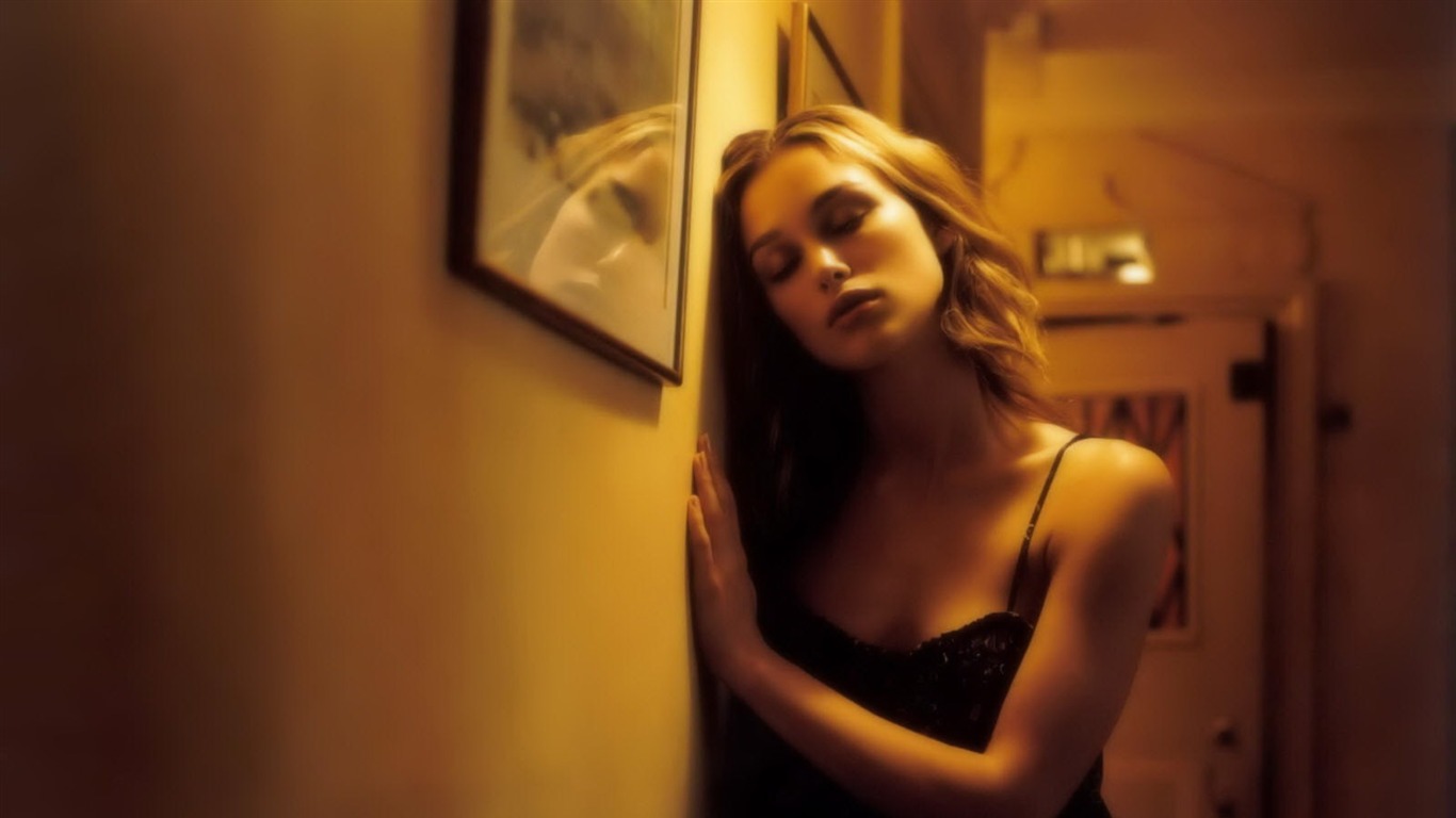 Keira Knightley krásná tapeta (2) #35 - 1366x768