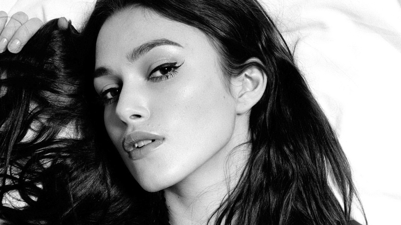 Keira Knightley 凯拉·奈特利 美女壁纸(四)23 - 1366x768