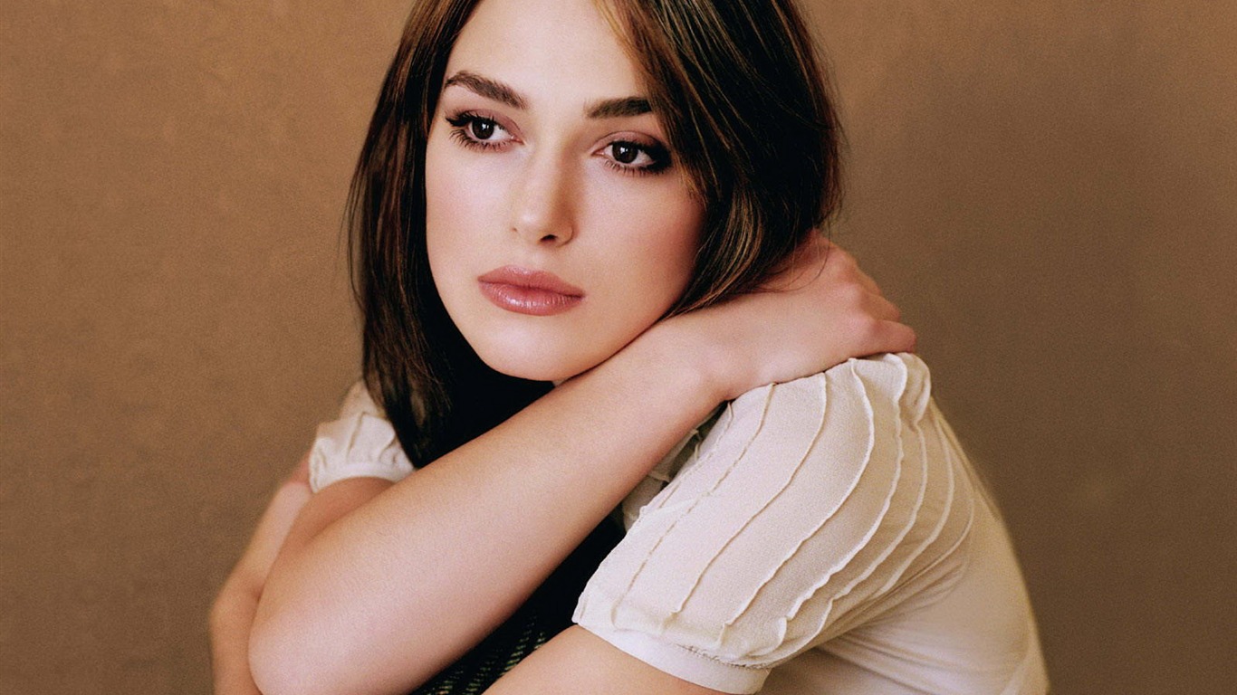 Keira Knightley beautiful wallpaper (4) #35 - 1366x768