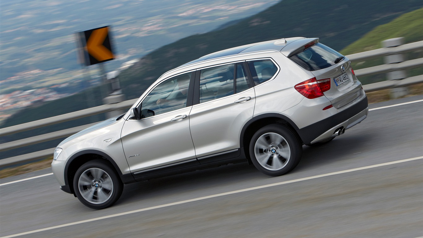 BMW X3 xDrive35i - 2010 (2) #16 - 1366x768