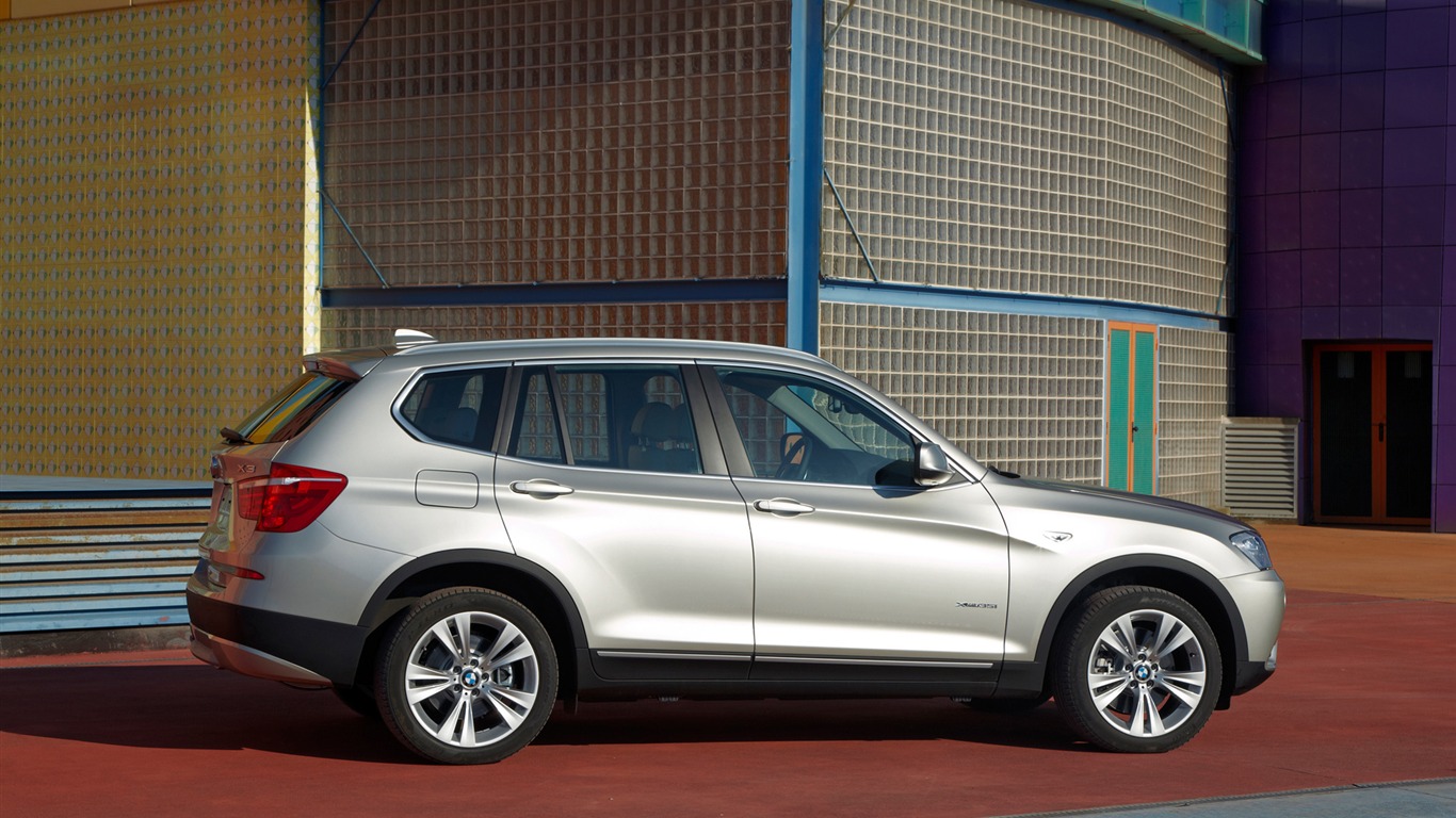 BMW X3 xDrive35i - 2010 (1) #13 - 1366x768