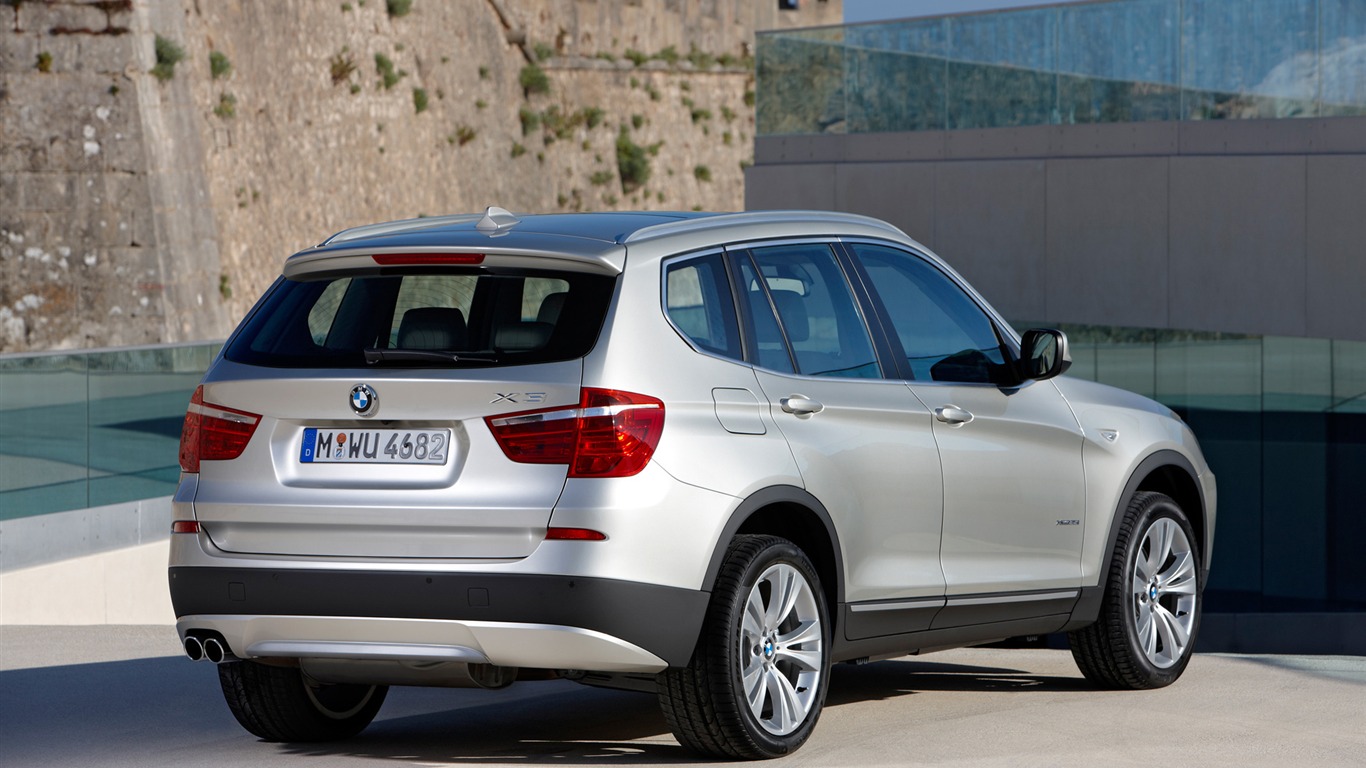 BMW X3 xDrive35i - 2010 (1) #20 - 1366x768