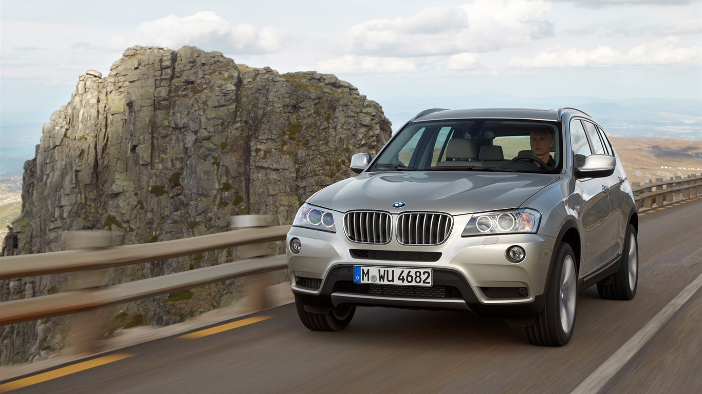 BMW X3 xDrive35i - 2010 (1) #29 - 1366x768