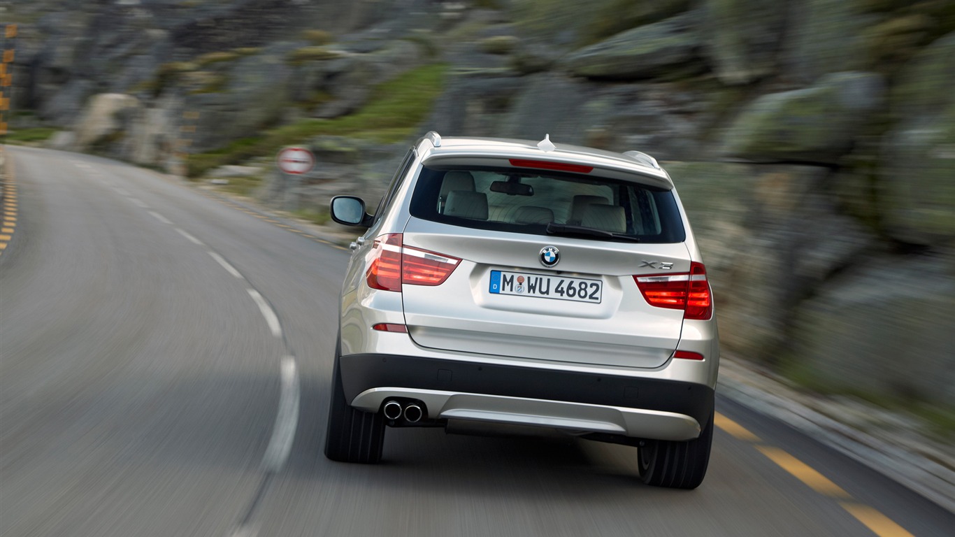 BMW X3 xDrive35i - 2010 (1) #33 - 1366x768