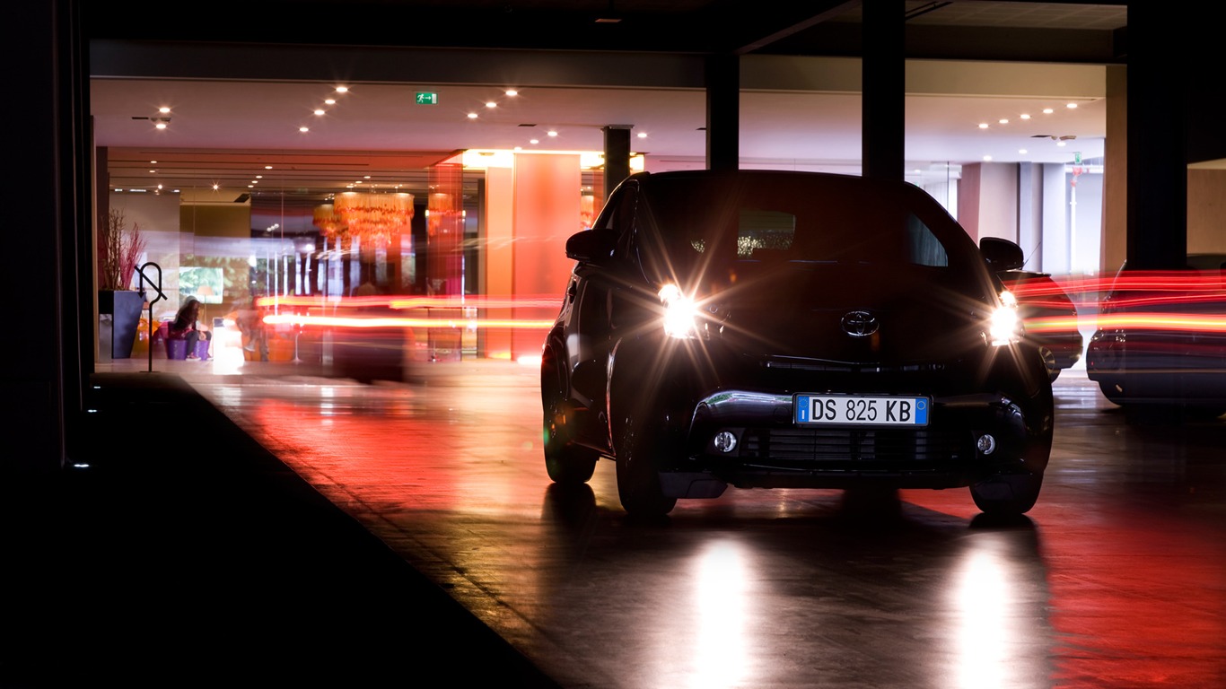 Toyota iQ - 2009 豐田(二) #3 - 1366x768