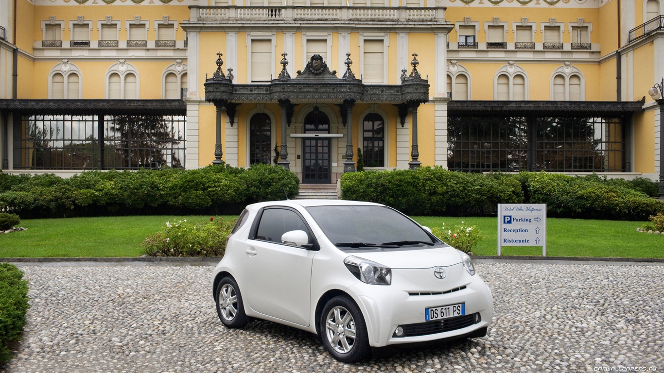 Toyota iQ - 2009 HD wallpaper (2) #6 - 1366x768