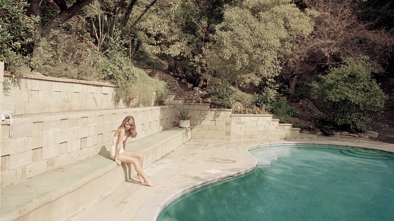 Mischa Barton krásnou tapetu (3) #17 - 1366x768