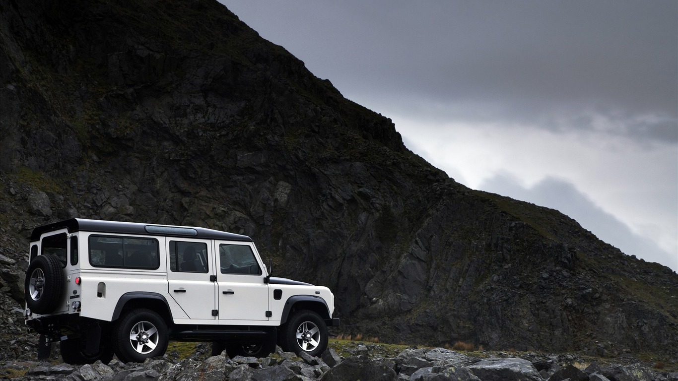 Land Rover fonds d'écran 2011 (1) #18 - 1366x768