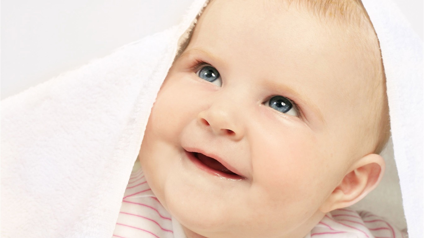 Cute Baby Wallpapers (3) #12 - 1366x768