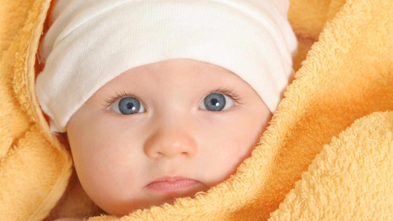 Cute Baby Tapety na plochu (6) #5 - 1366x768