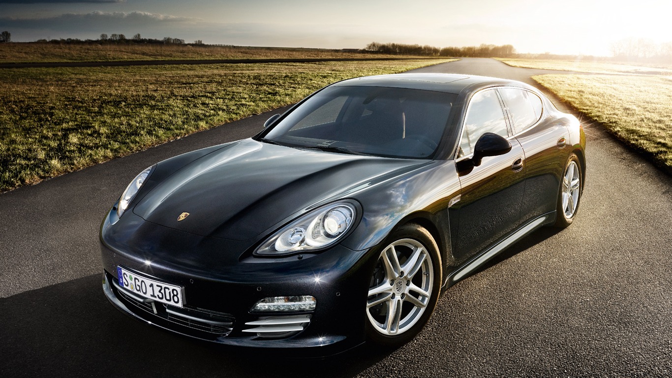 Porsche Panamera 4-2010 HD tapetu #4 - 1366x768