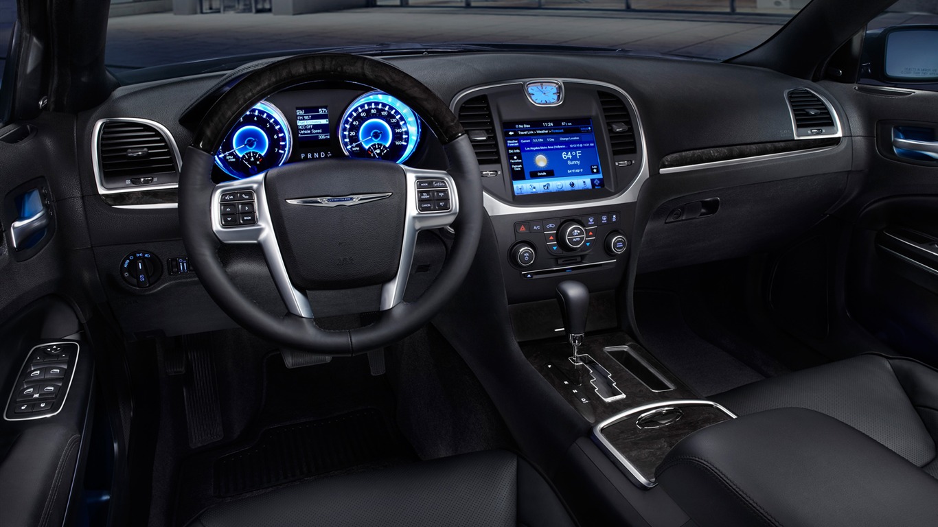 Chrysler 300 - 2011 HD wallpaper #22 - 1366x768