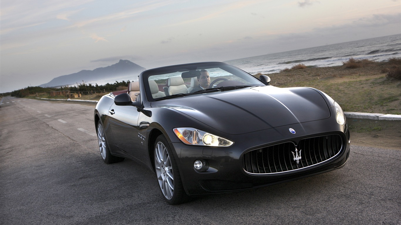Maserati GranCabrio - 2010 HD wallpaper #8 - 1366x768