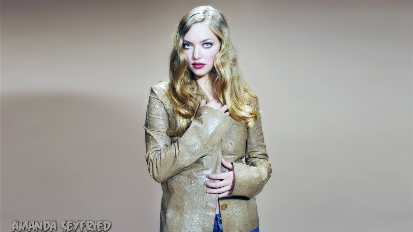 Amanda Seyfried hermosos fondos de escritorio #6 - 1366x768