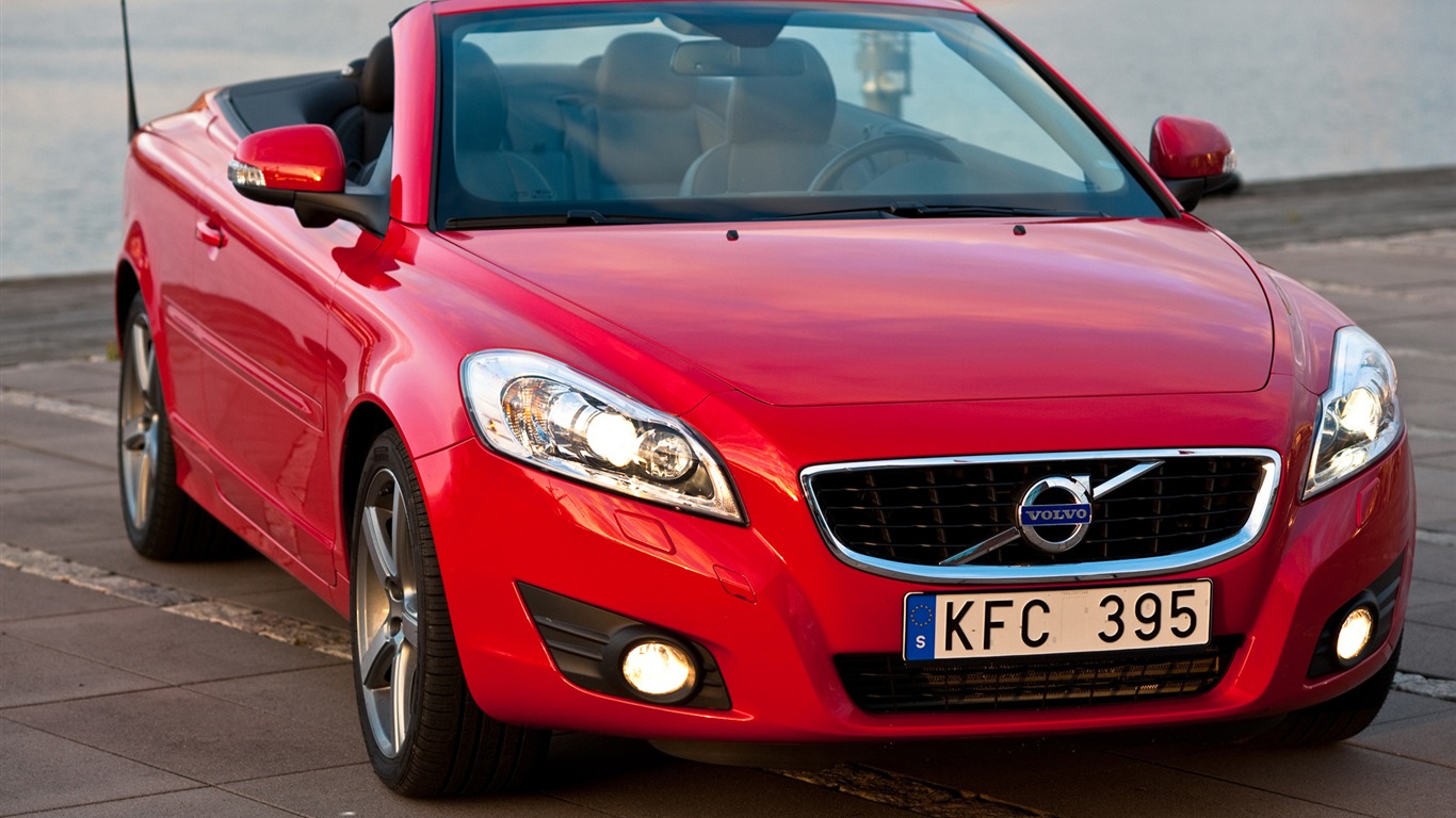 Volvo C70 - 2011 HD wallpaper #10 - 1366x768