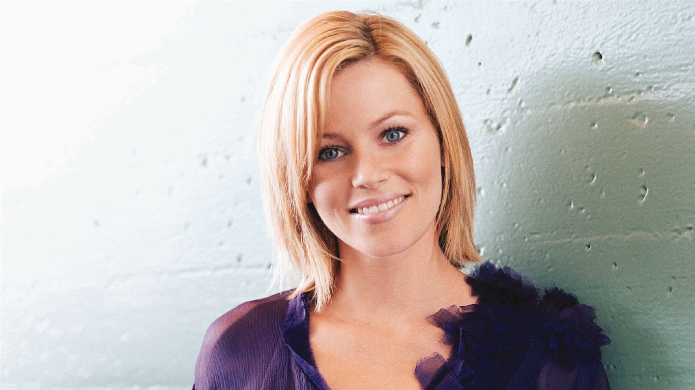 Elizabeth Banks hermosos fondos de escritorio #19 - 1366x768