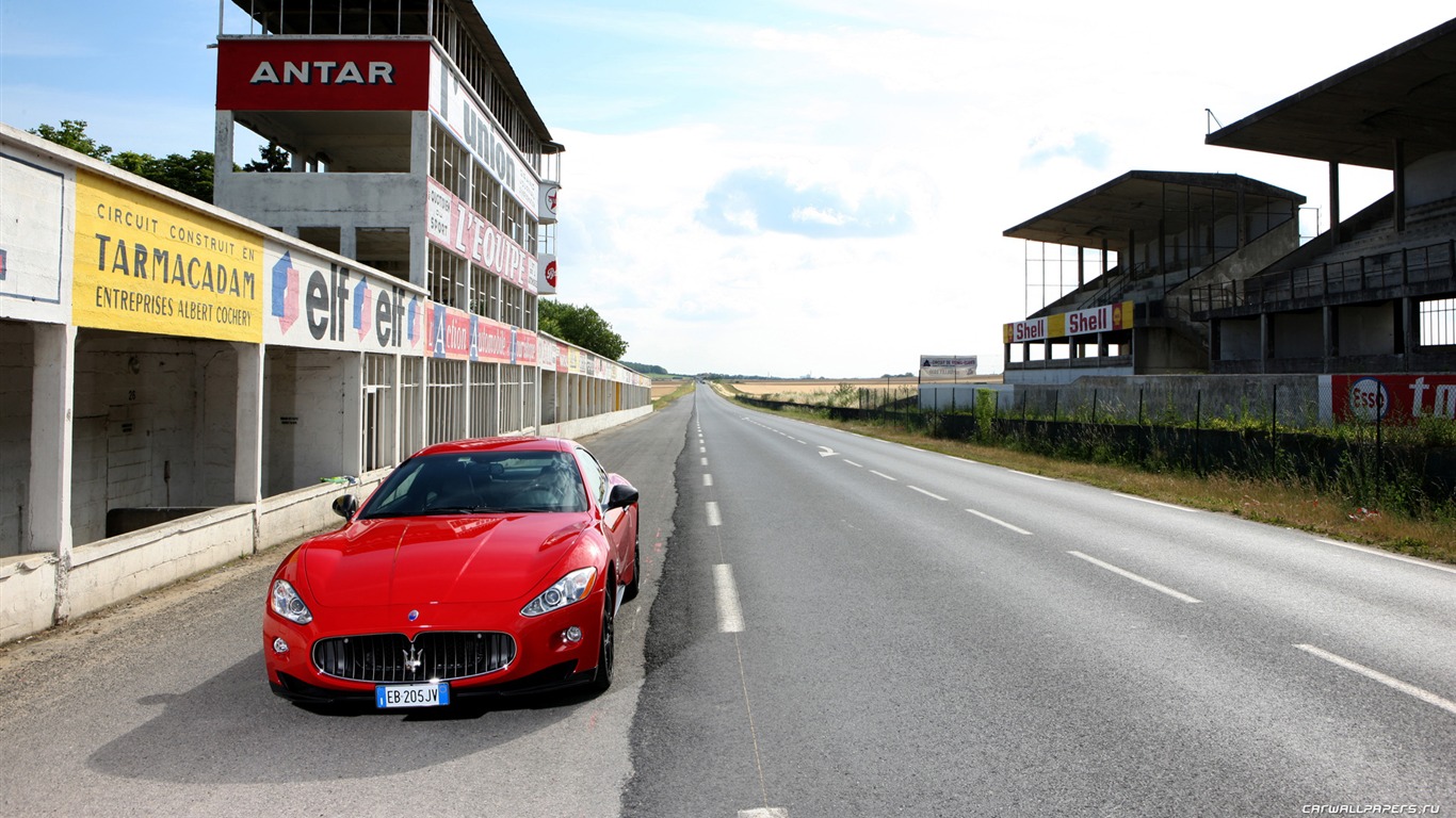 Maserati GranTurismo - 2010 HD tapetu #16 - 1366x768