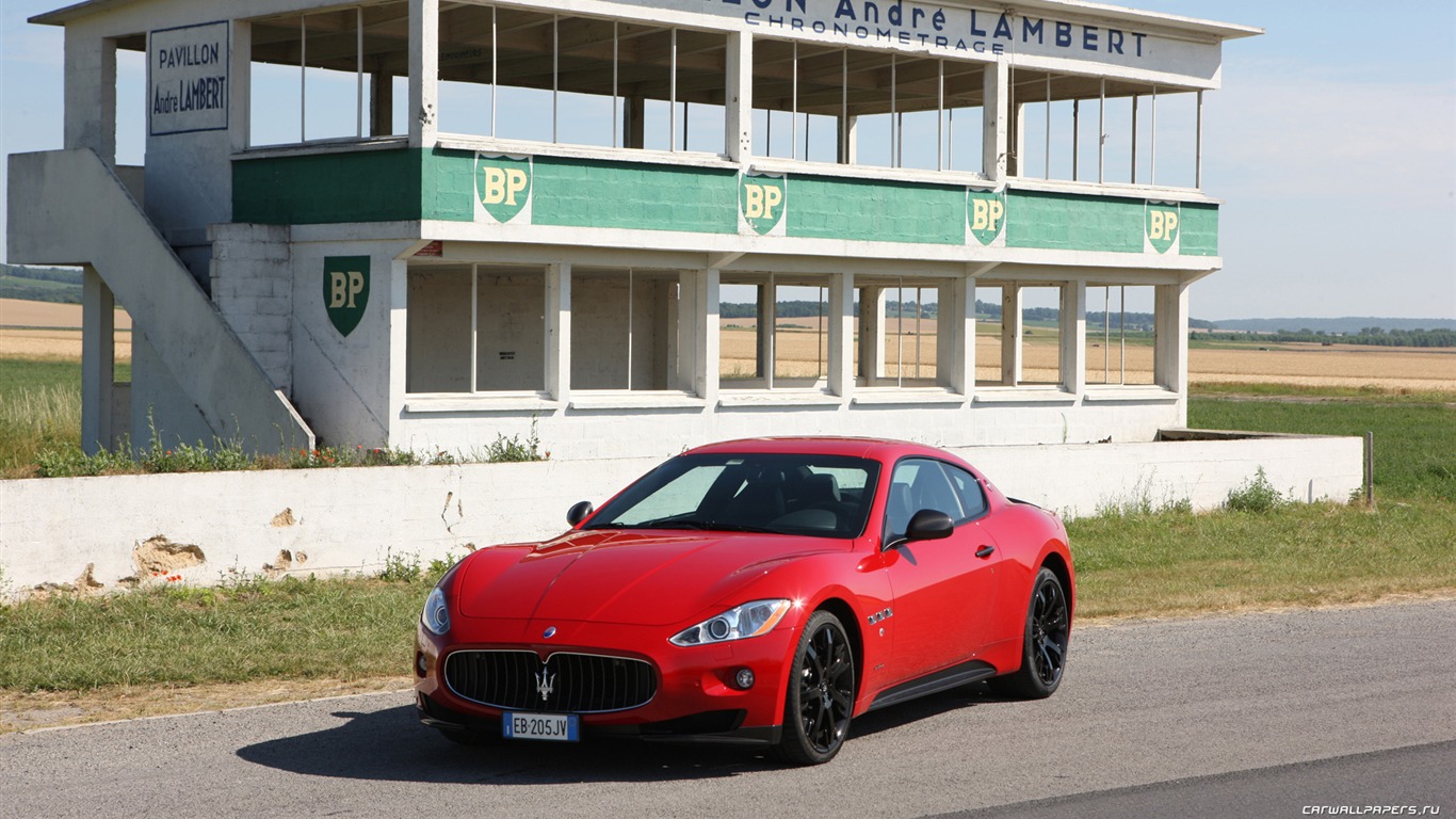 Maserati GranTurismo - 2010의 HD 벽지 #18 - 1366x768