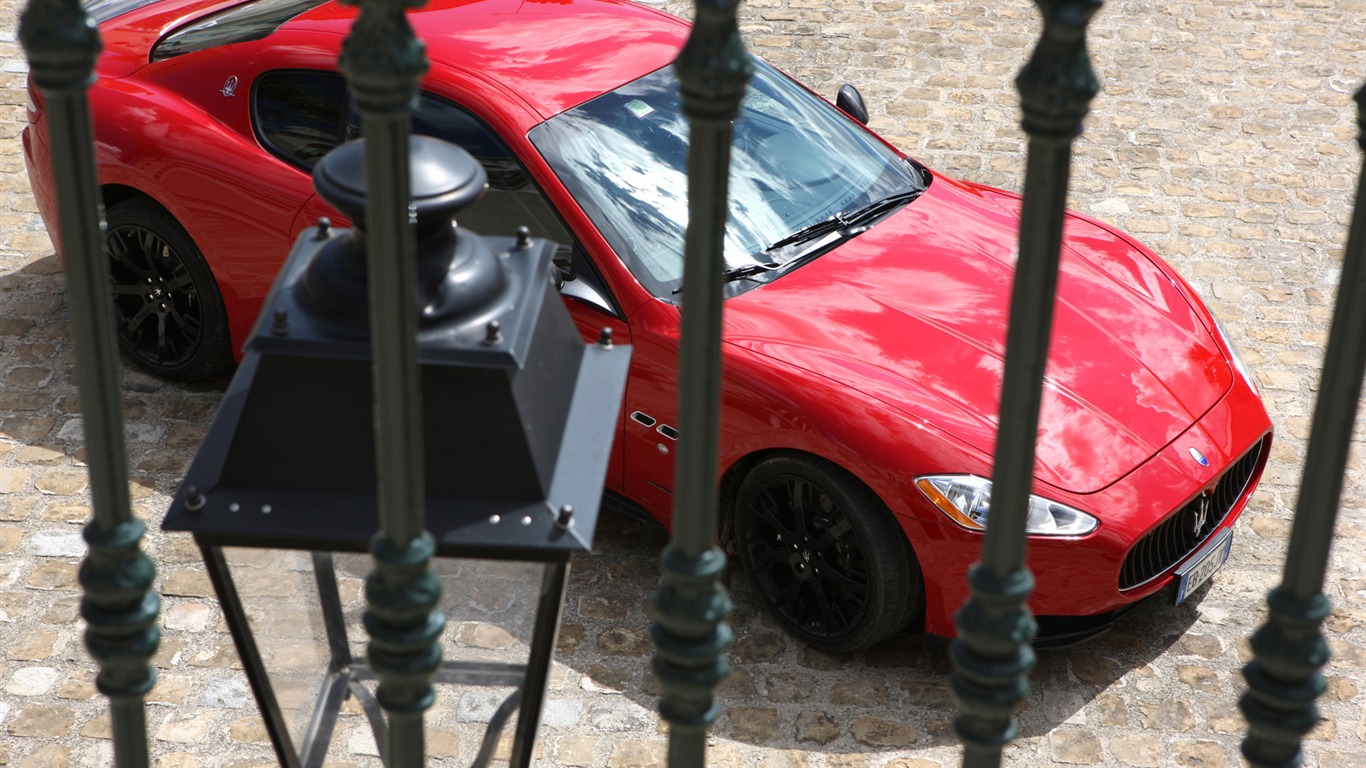 Maserati GranTurismo - 2010 HD wallpaper #30 - 1366x768