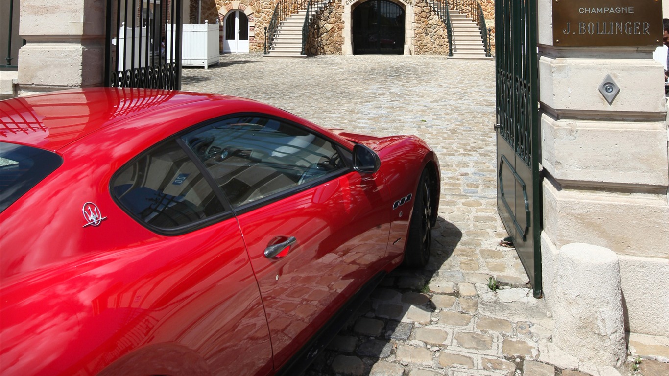 Maserati GranTurismo - 2010의 HD 벽지 #33 - 1366x768