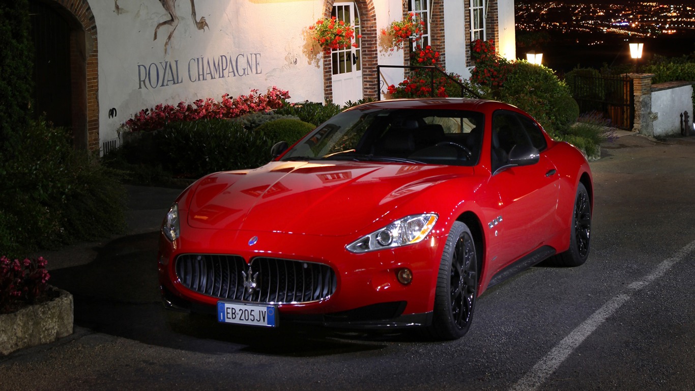 Maserati GranTurismo - 2010 HD tapetu #34 - 1366x768