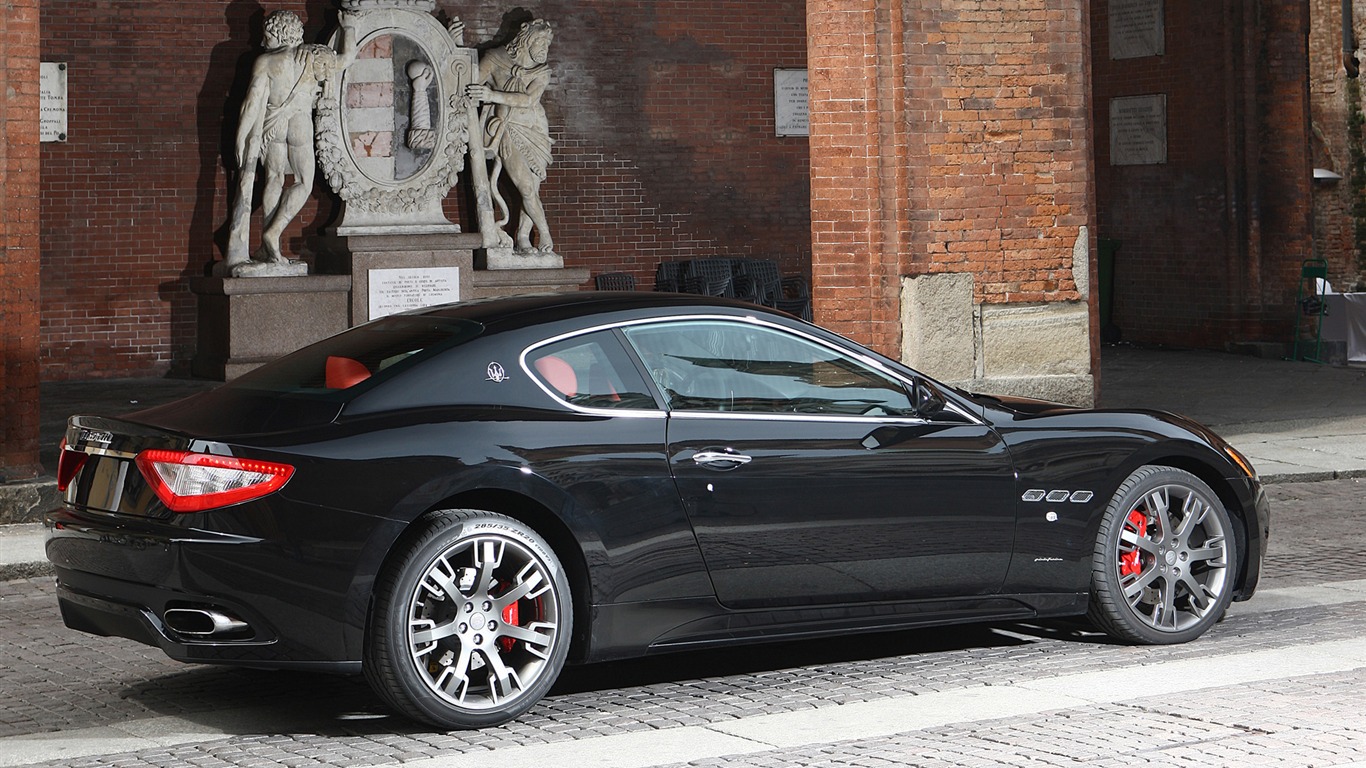 Maserati GranTurismo S - 2008 HD wallpaper #15 - 1366x768