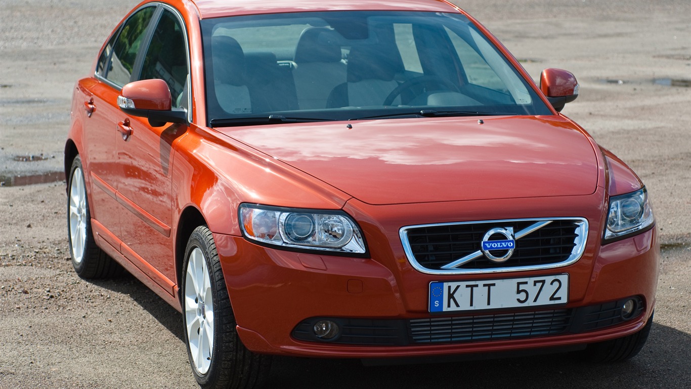 Volvo S40 - 2011 沃尔沃6 - 1366x768