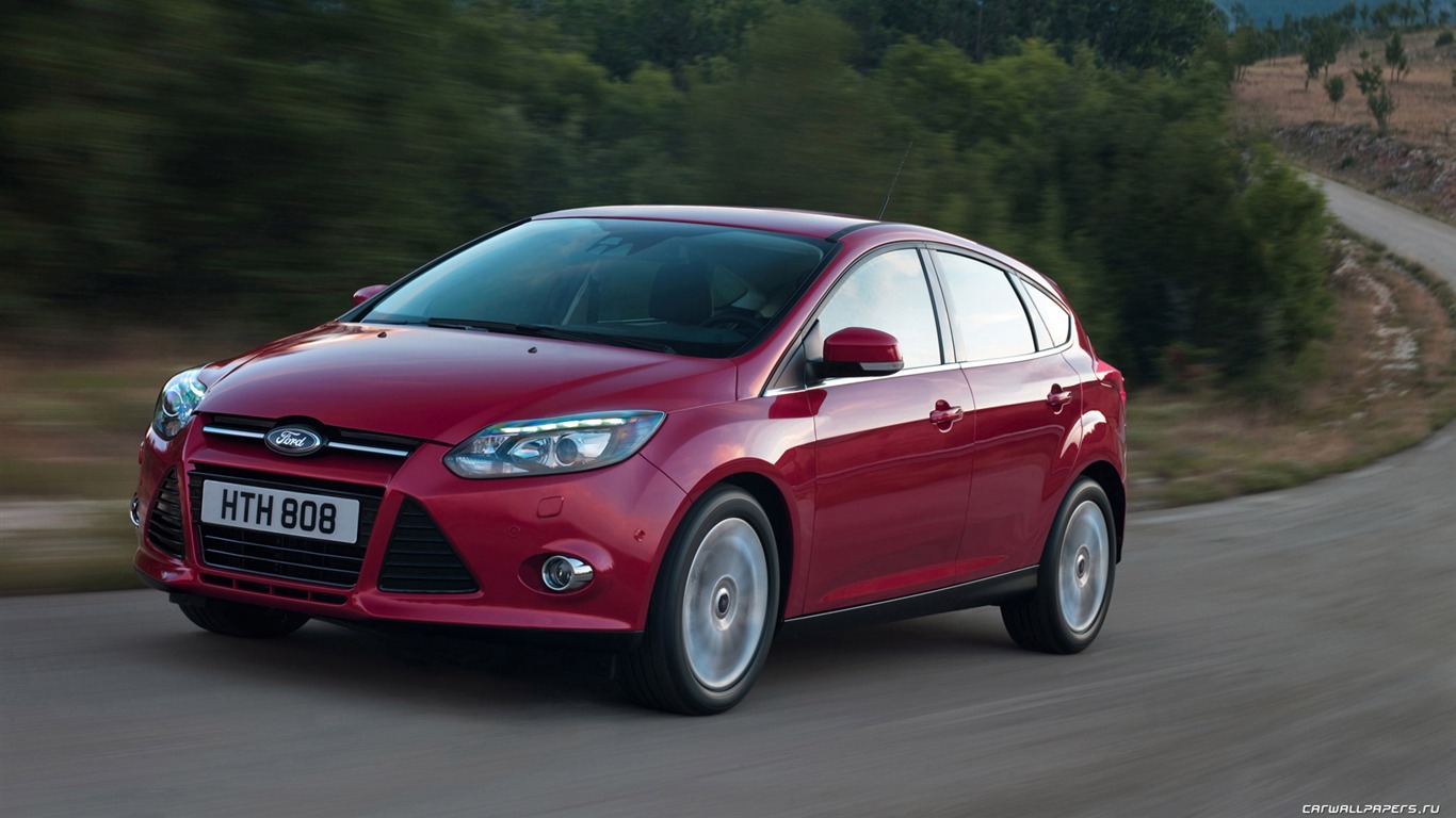 Ford Focus Hatchback 5-dveřový - 2011 HD tapetu #11 - 1366x768