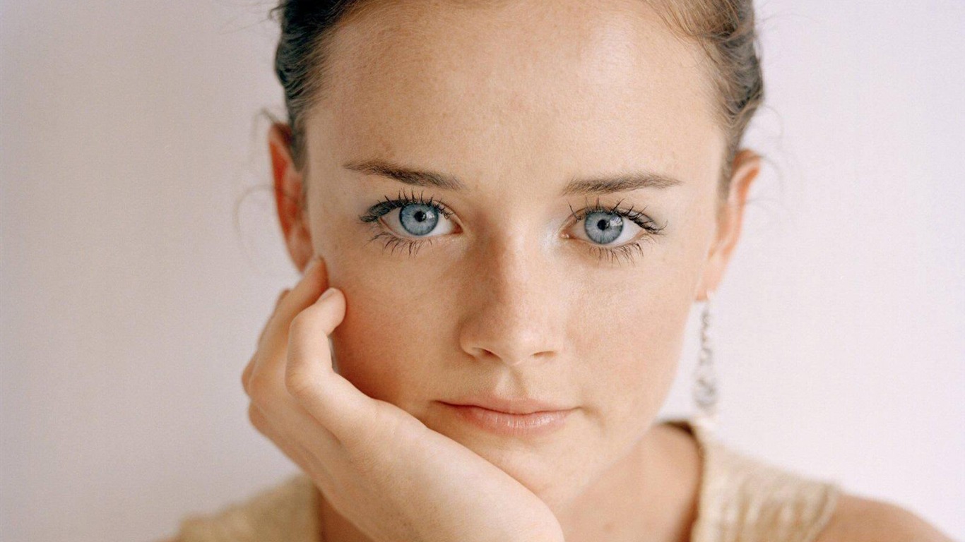 Alexis Bledel 阿丽克西斯·布莱德尔 美女壁纸10 - 1366x768