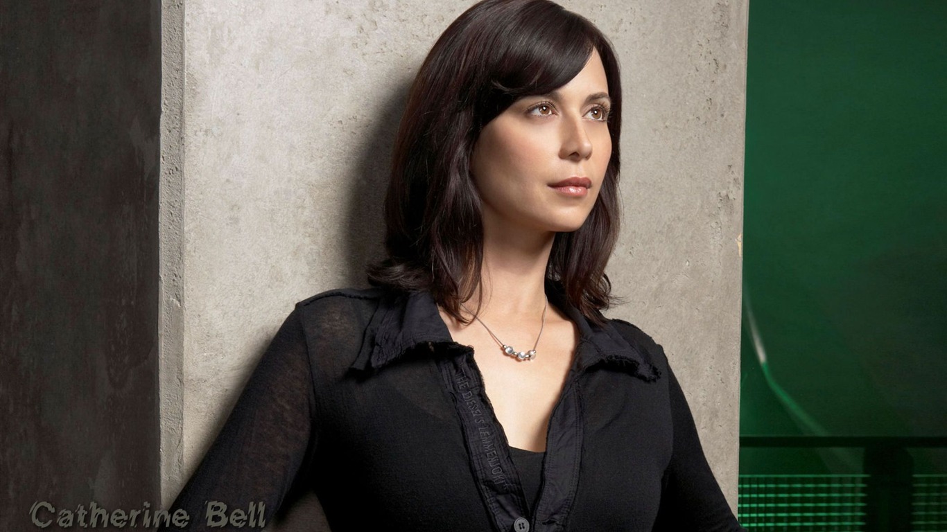 Catherine Bell beau fond d'écran #20 - 1366x768