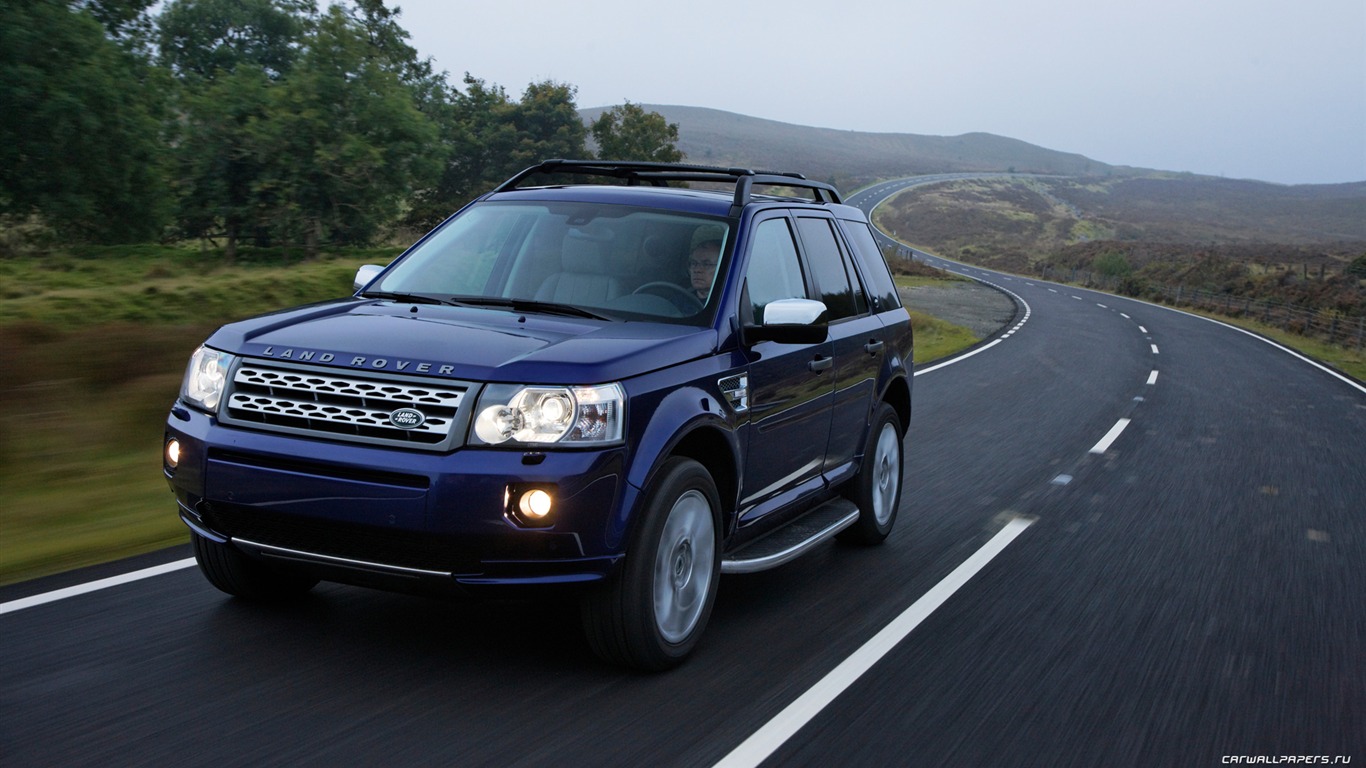 Land Rover Freelander 2 - 2011 HD wallpaper #8 - 1366x768