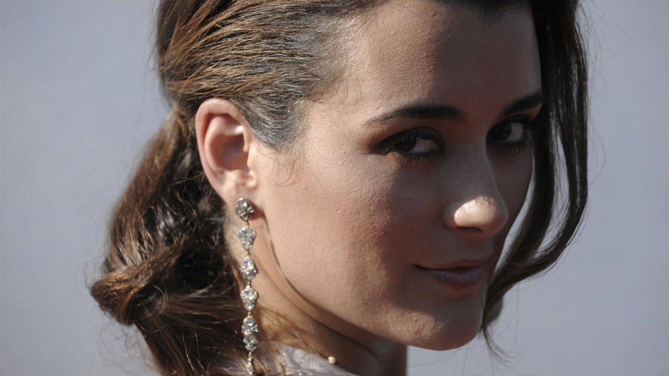 Cote de Pablo krásnou tapetu #10 - 1366x768