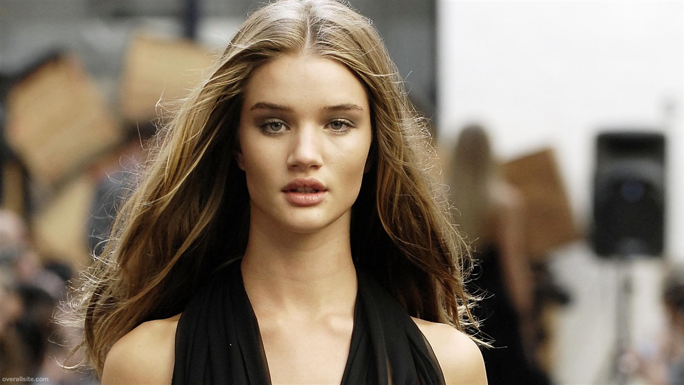 Rosie Huntington-Whiteley 羅西·漢丁頓-惠特莉 美女壁紙 #8 - 1366x768