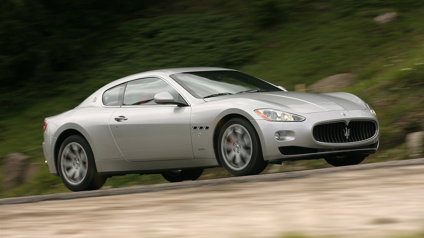 Maserati GranTurismo - 2007 HD wallpaper #11 - 1366x768