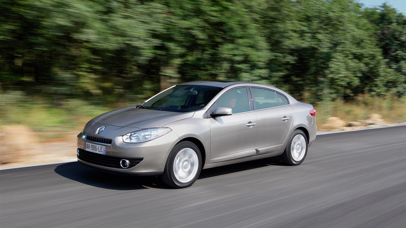 Renault Fluence - 2009 HD Tapety na plochu #24 - 1366x768